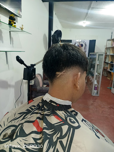 Negocio Akhualpa Barber Studio