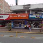 Barber Shop Barberia Negro Blanco en Santo Domingo de los Tsachilas