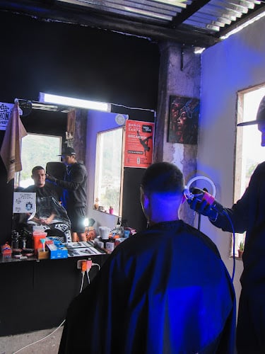 Negocio The Marathon Barber Shop 593