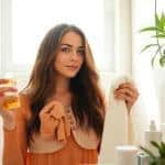 Cómo controlar la humedad del cabello sin secador